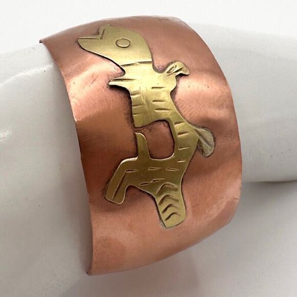 Copper and Brass Cuff Bracelet Abstract Animal Mid Century Hand Made in Mexico - Picture 3 of 12